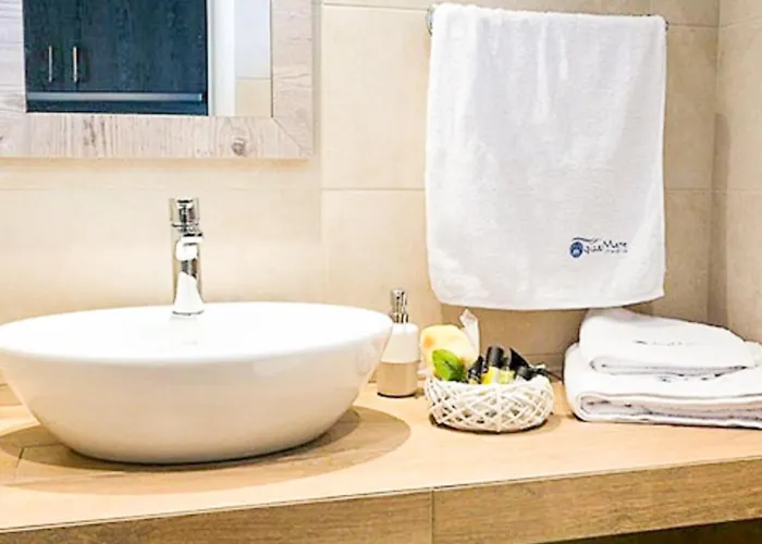 Aquamare 4*