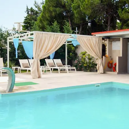 Aquamare Aparthotel