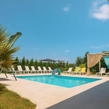 Aquamare Aparthotel 3*