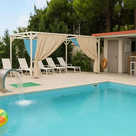 Aquamare Апарт-отель 4*